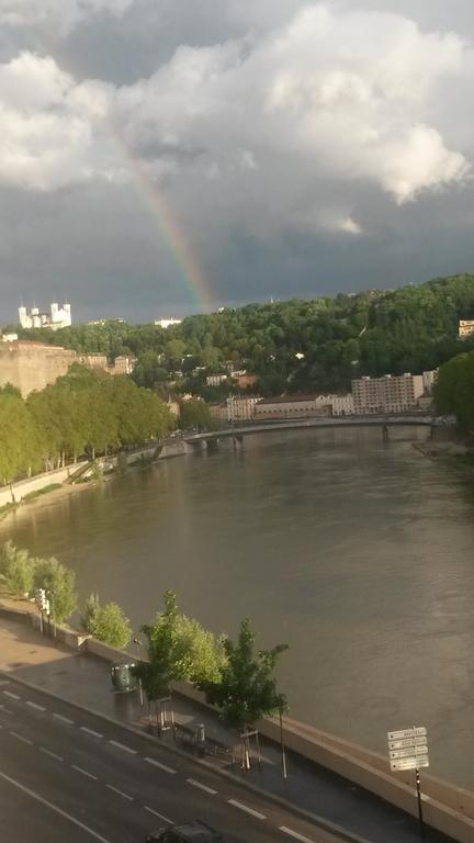 リヨンCocon Au Pied De La Croix Rousseアパートメント エクステリア 写真